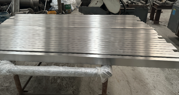 丹东不锈钢无缝方管 